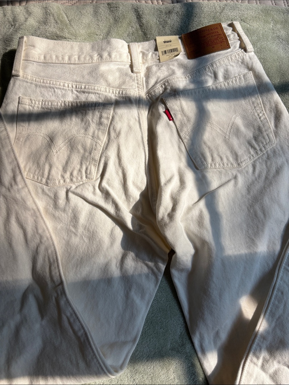 Levi's 501 Original White Jeans - Picture 7 of 8